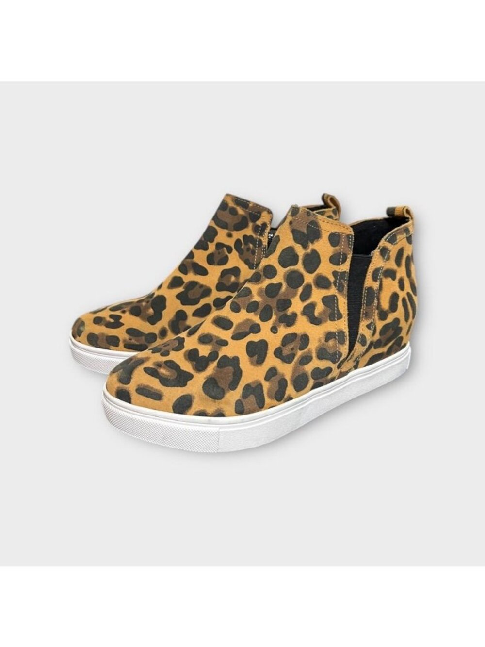 NEW Waterproof Hidden Wedge Suede Sneaker Boots Leopard 7 NWOB Blondo Georgette